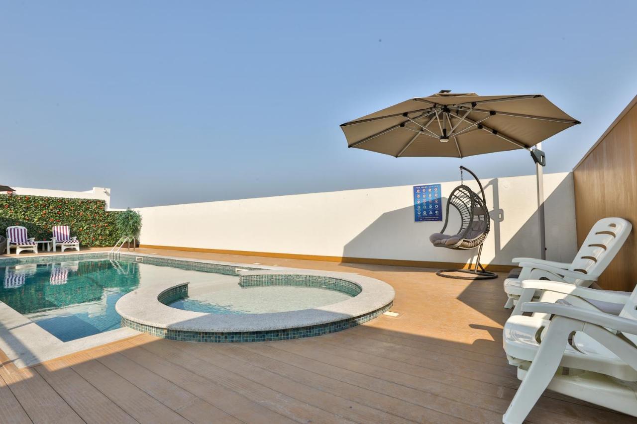 Royal Mansoura Residence Hotel Доха Екстериор снимка