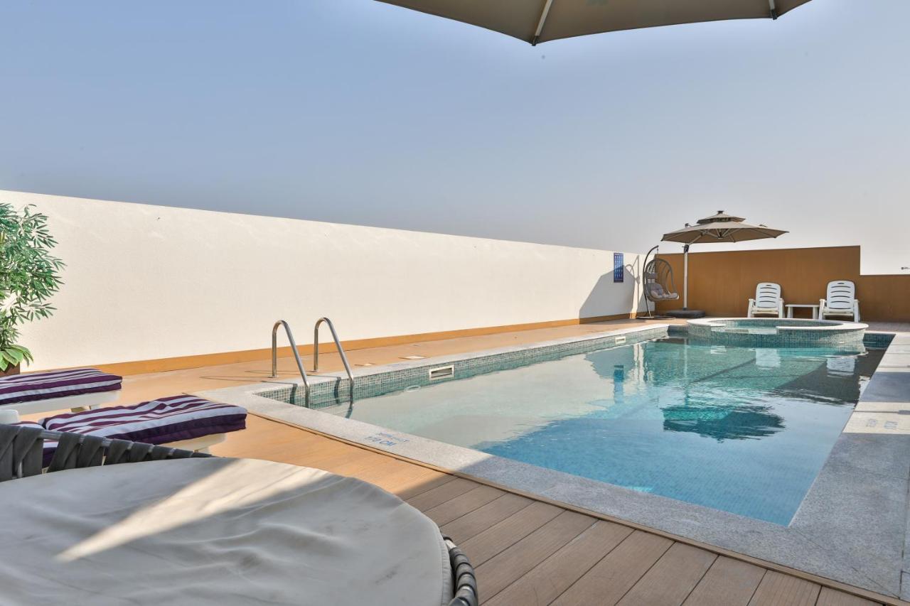Royal Mansoura Residence Hotel Доха Екстериор снимка